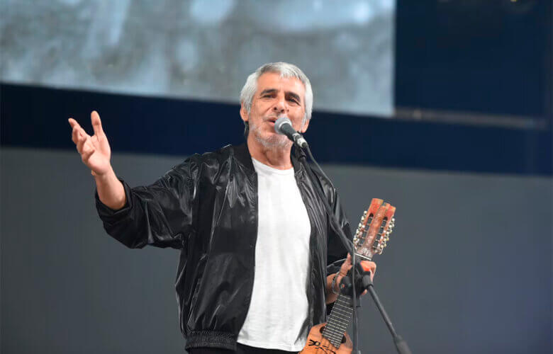 Peteco Carabajal: “Nos iremos por el mundo sembrando la chacarera”