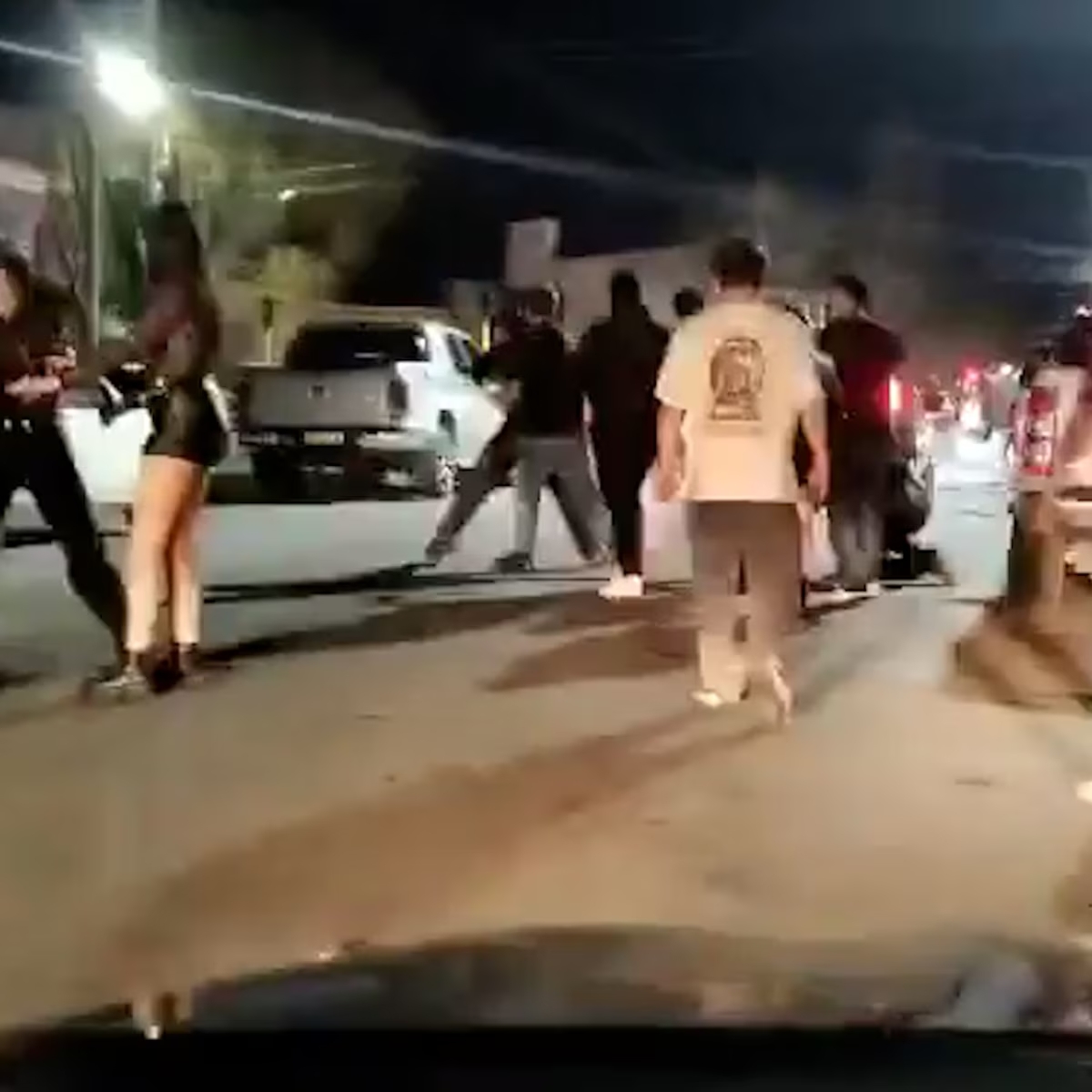 Otra madrugada violenta: brutal agresión a la salida de un boliche