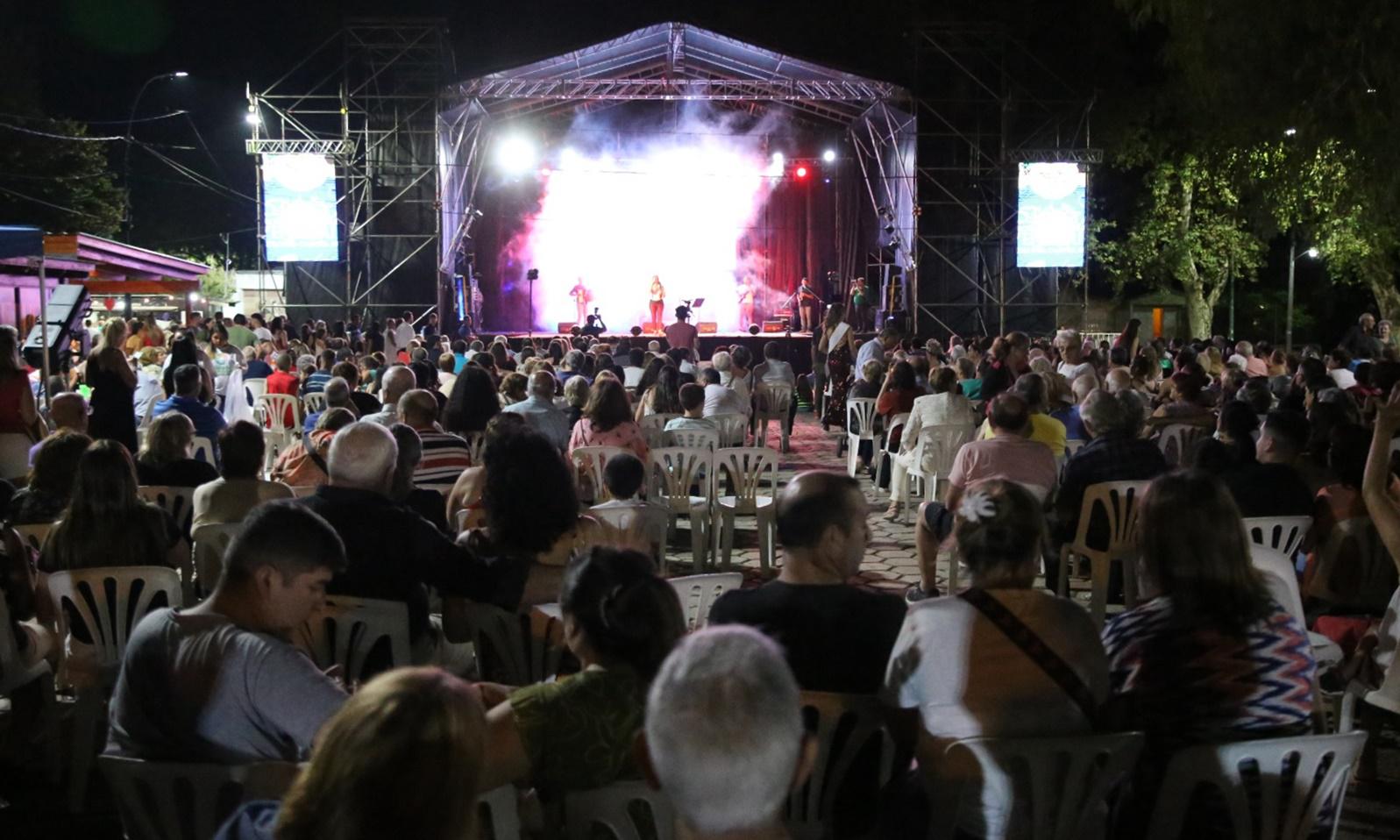 Colonia Caroya en modo Vendimia