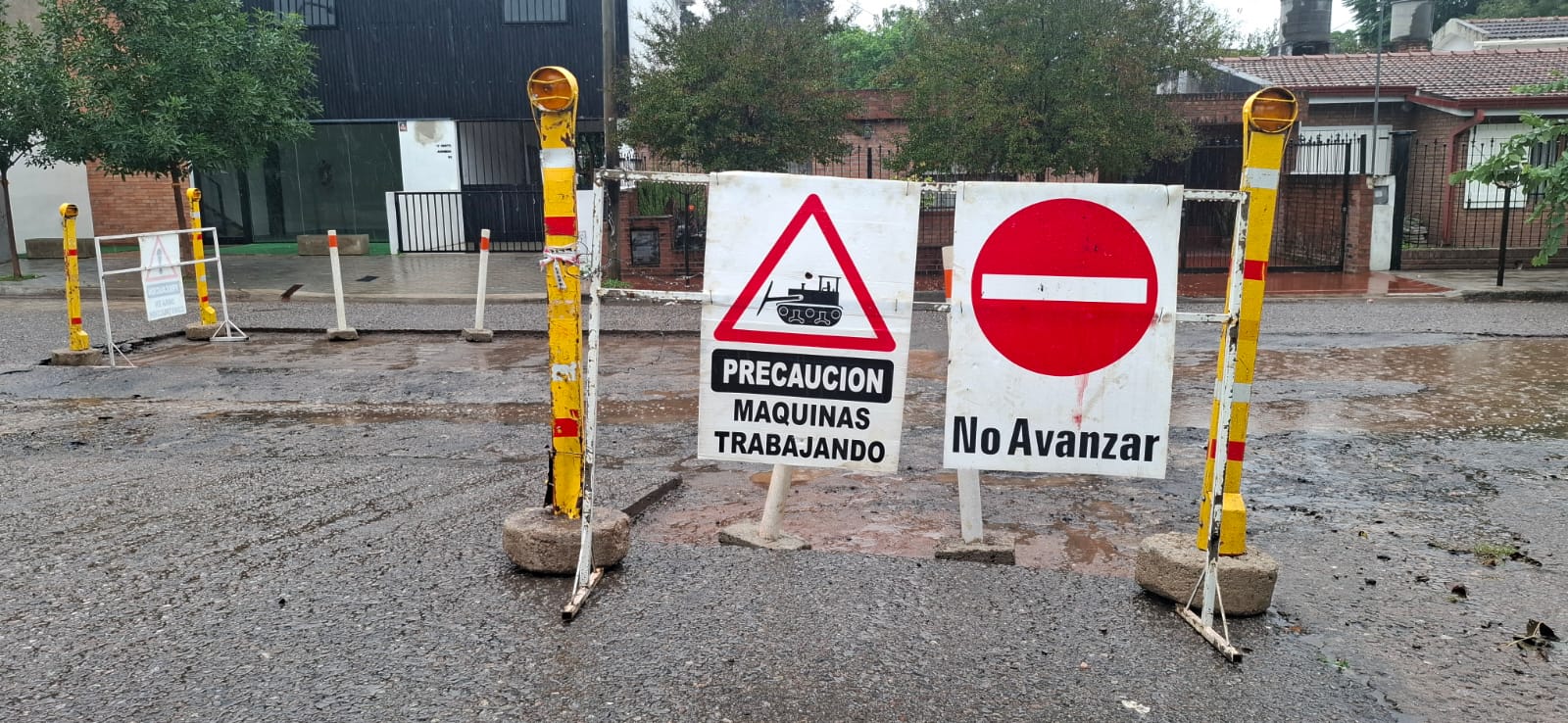 Cloacas y baches: el doble frente en Villa Allende